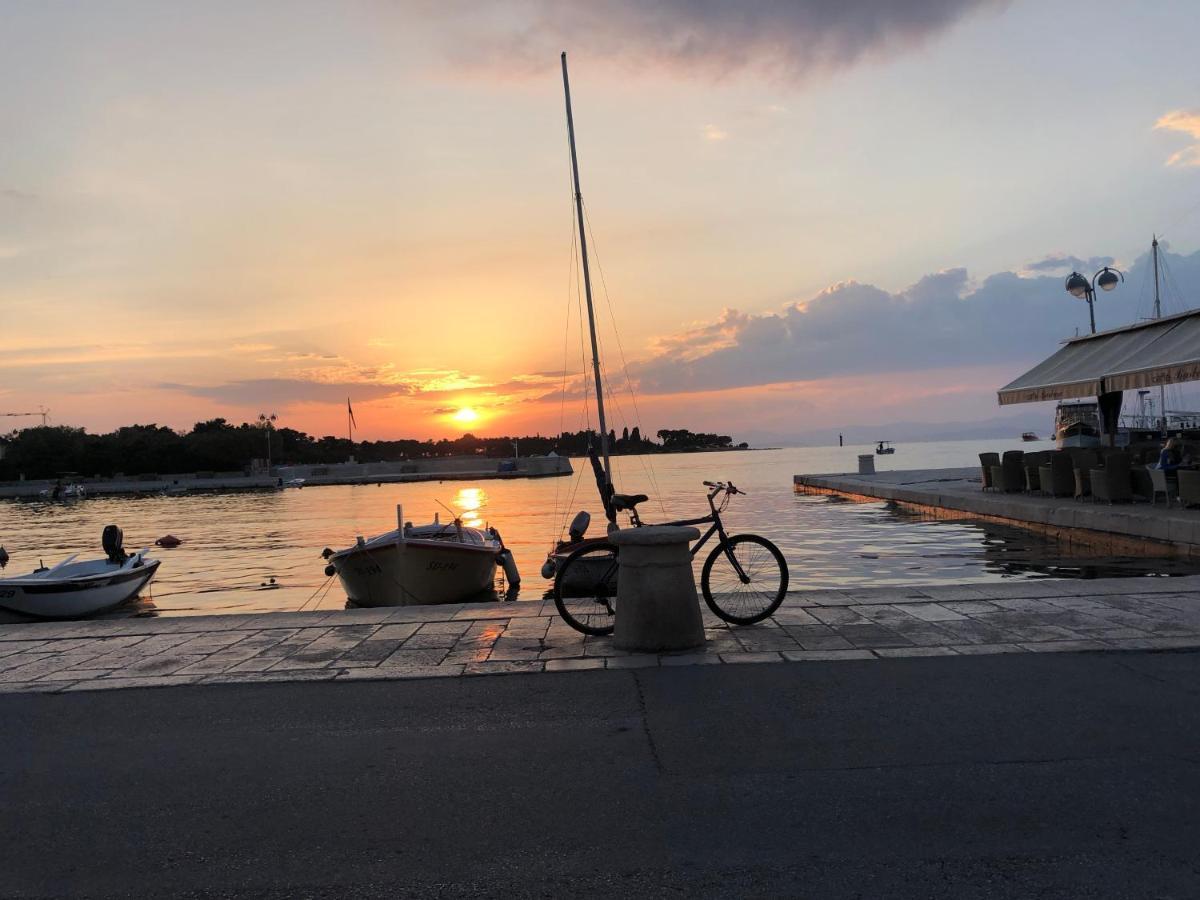 Holiday Home Brac Supetar Bagian luar foto