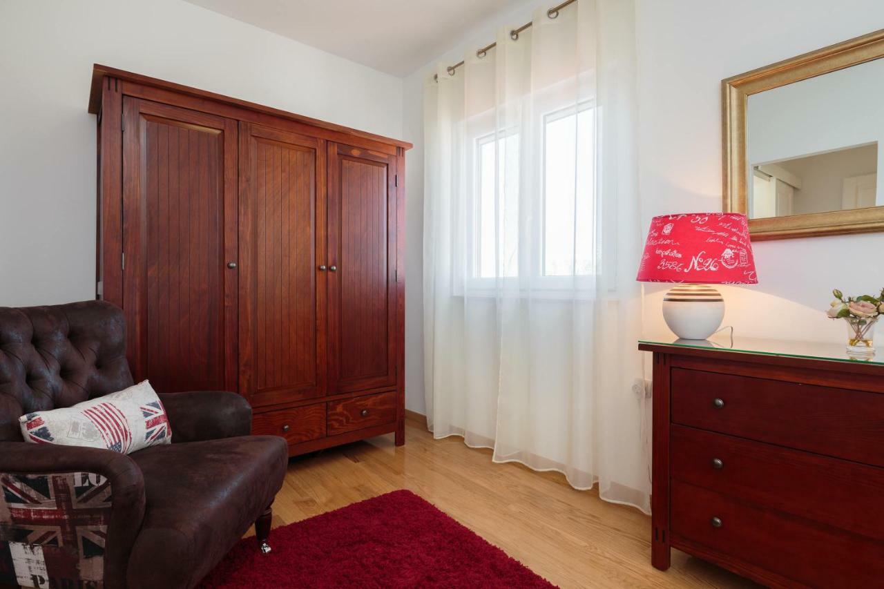 Holiday Home Brac Supetar Bagian luar foto
