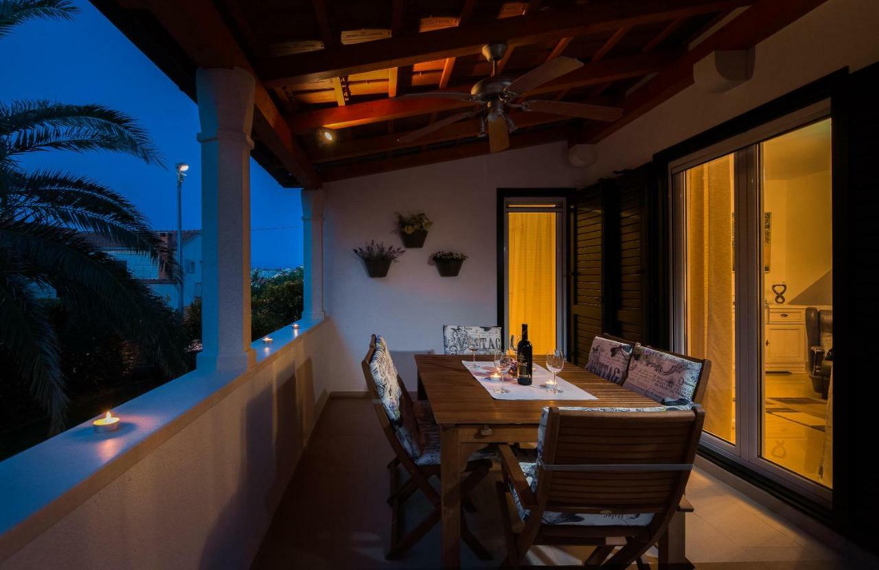 Holiday Home Brac Supetar Bagian luar foto