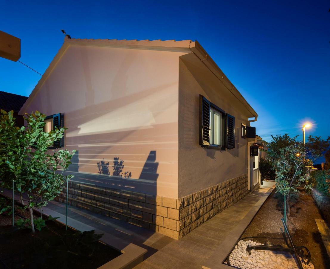 Holiday Home Brac Supetar Bagian luar foto